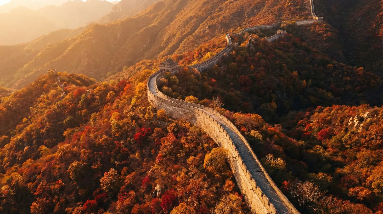 风犬少年的天空在线播放免费 秋日长城航拍全景